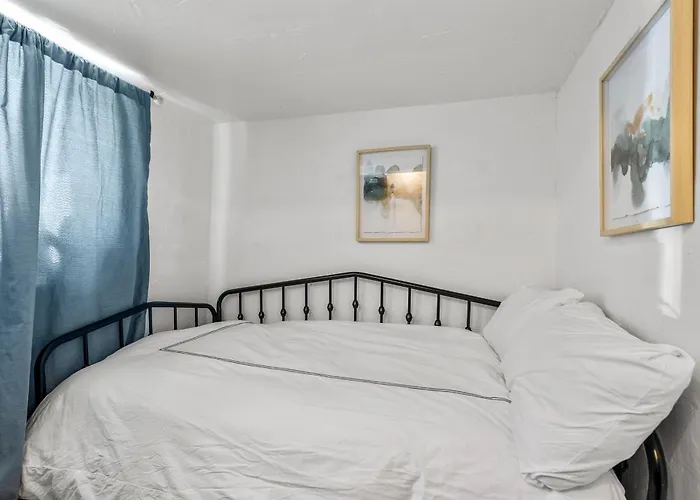 Hébergement de vacances 5 Minute Walking To Downtown, Nau, Coffee Shops, Shopping, Parks And More! Flagstaff